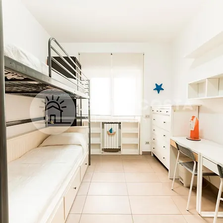 شقة Charming House - *